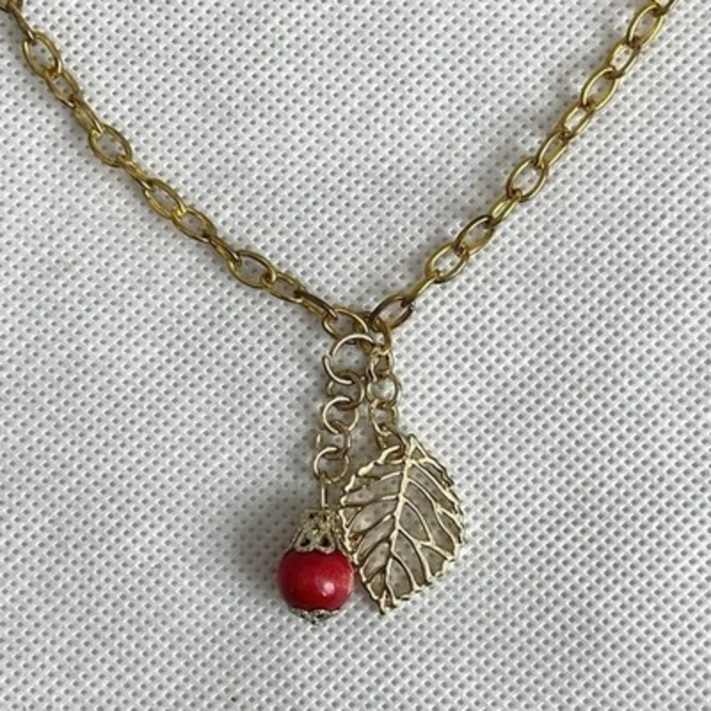 Kisstletoe vintage gold